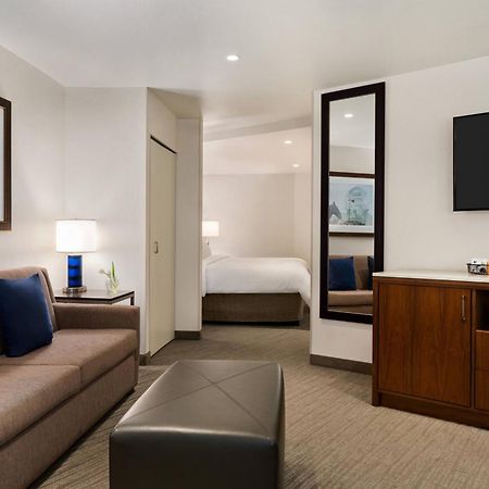 Delta Hotels By Marriott Helena Colonial Ngoại thất bức ảnh