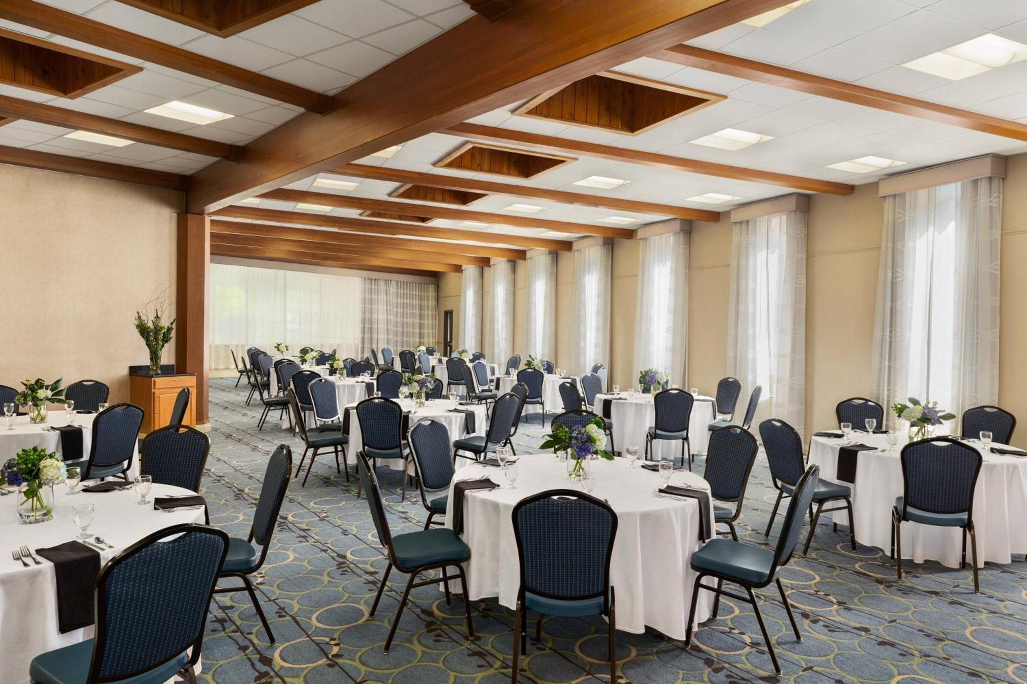 Delta Hotels By Marriott Helena Colonial Ngoại thất bức ảnh